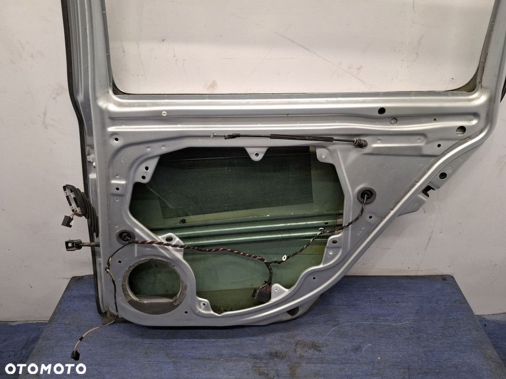 SKODA OCTAVIA II LIFT KOMBI DRZWI TYŁ PRAWE 9156 LA7W - 9