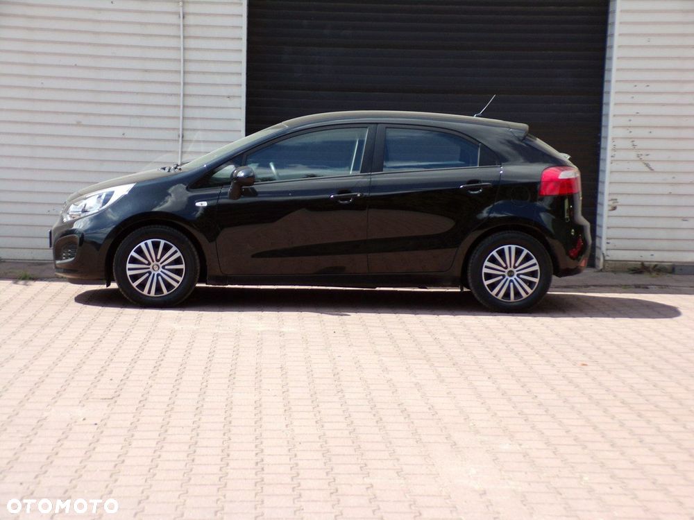 Kia Rio - 9