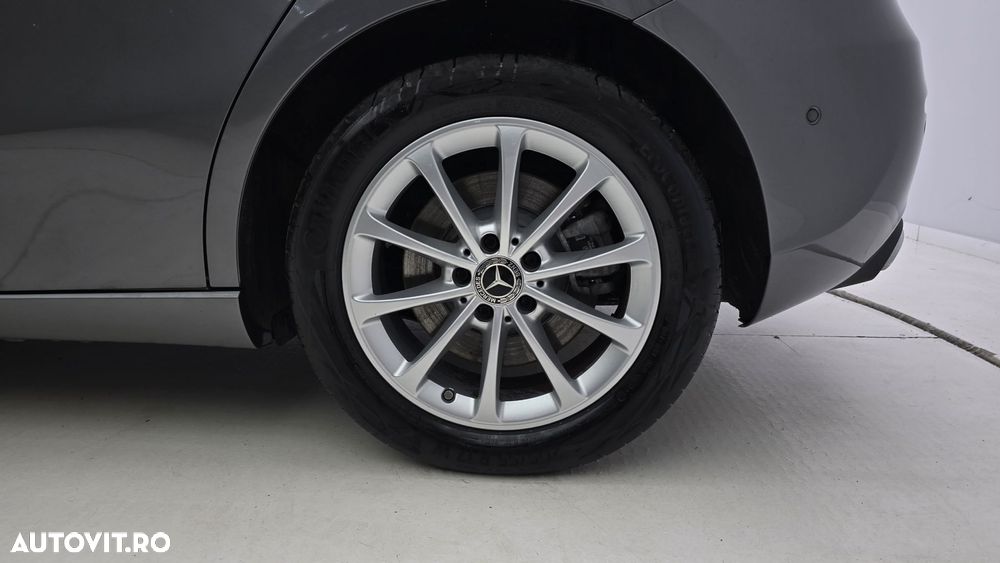 Mercedes-Benz A 250 - 23
