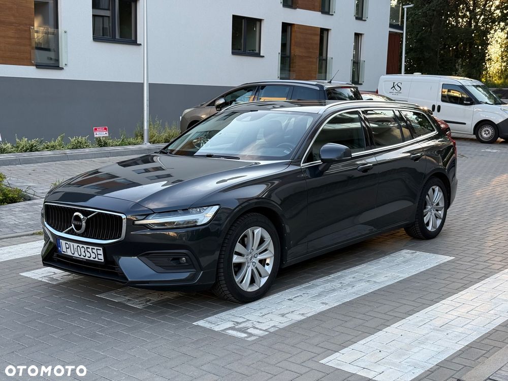 Volvo V60 D4 Momentum Pro - 1