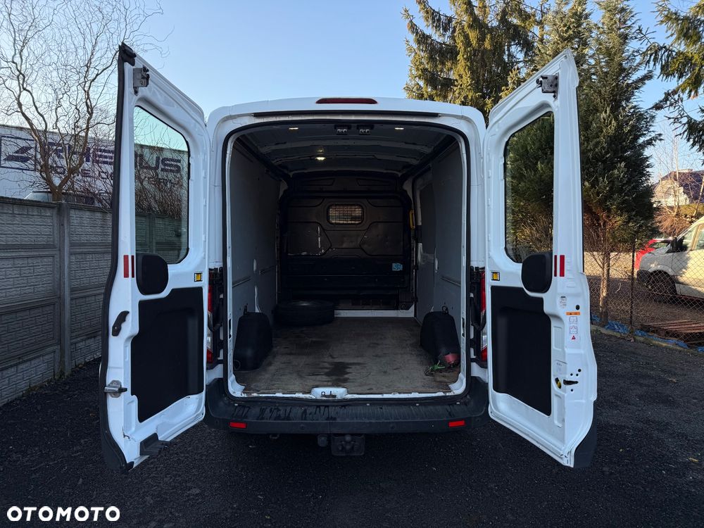 Ford Transit - 18