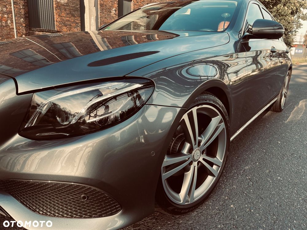 Mercedes-Benz Klasa E 220 d Business Edition 9G-TRONIC - 11