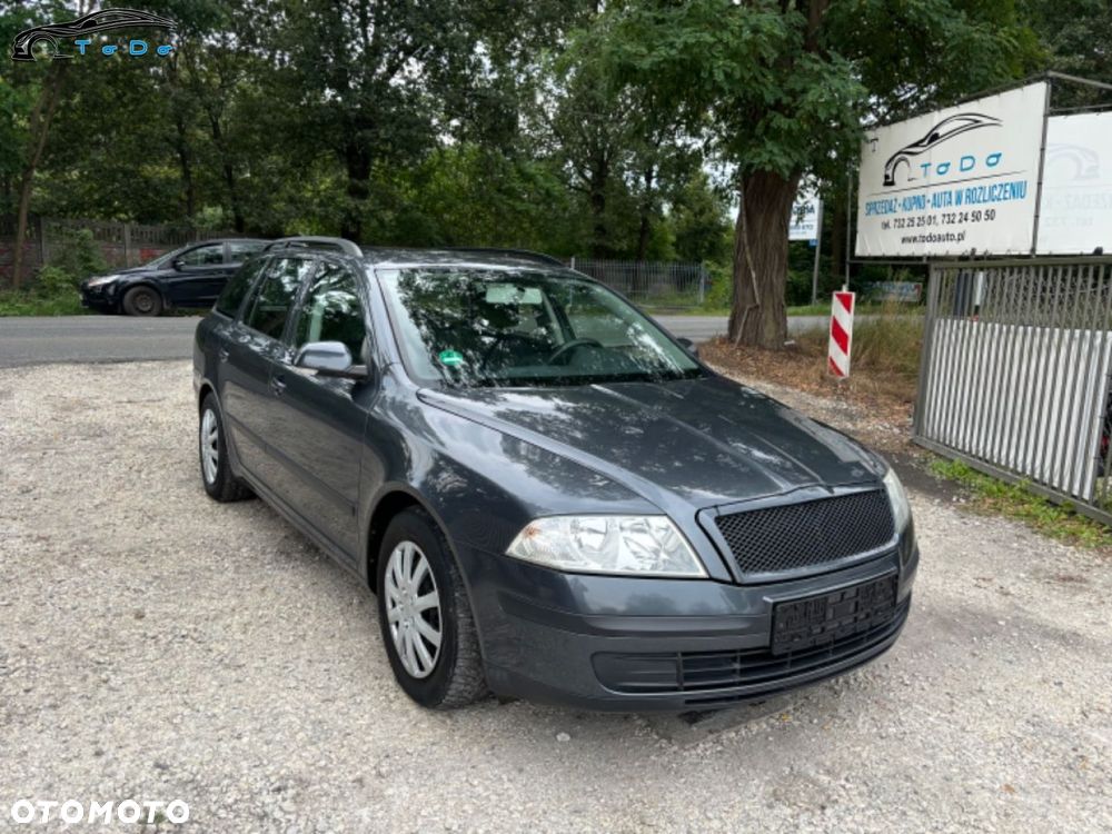 Skoda Octavia 1.6 Ambiente - 4