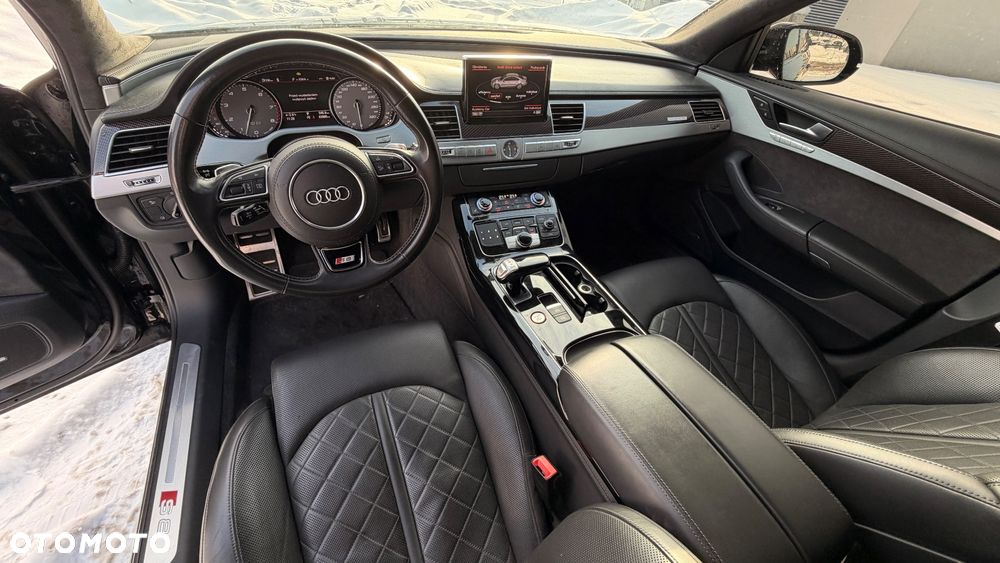 Audi S8 Plus - 7