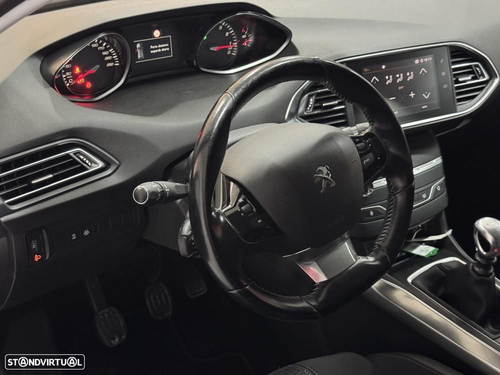 Peugeot 308 PureTech 130 Stop & Start Allure - 25