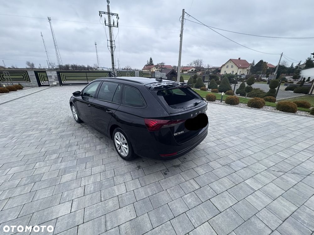 Skoda Octavia 2.0 TDI SCR Ambition DSG - 3