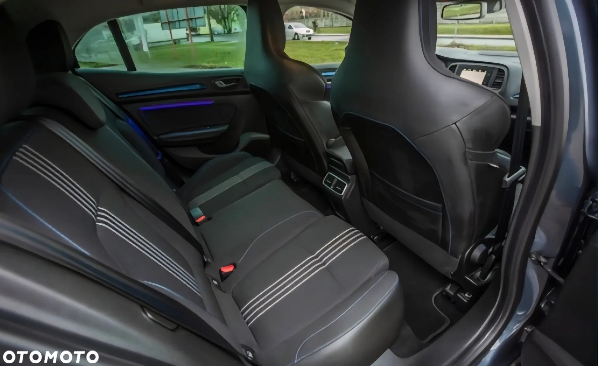 Renault Megane ENERGY TCe 130 GT LINE - 7