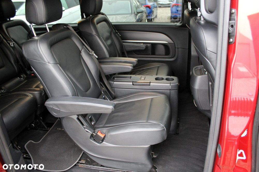 Mercedes-Benz Klasa V 300 d Avantgarde 9G-Tronic (d³ugi) - 11