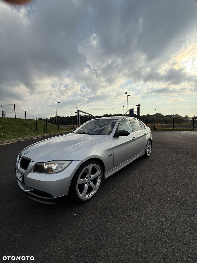 BMW Seria 3 318d - 3