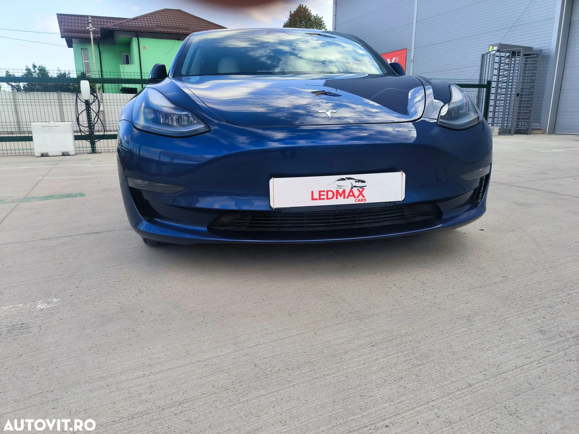 Tesla Model 3 Langstreckenbatterie Allradantrieb Dual Motor Performance - 5
