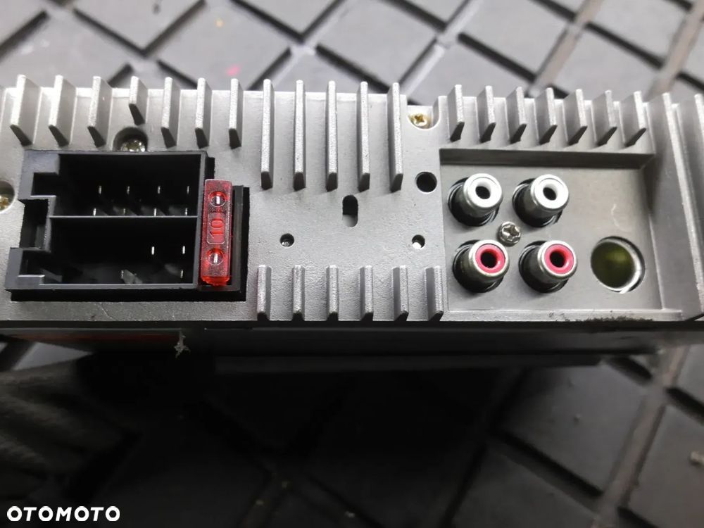 Radioodtwarzacz sam. MEK-A420BT - 3