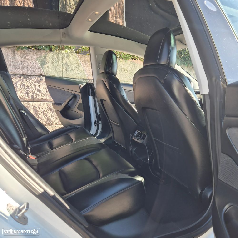 Tesla Model 3 Long Range Tração Integral - 26