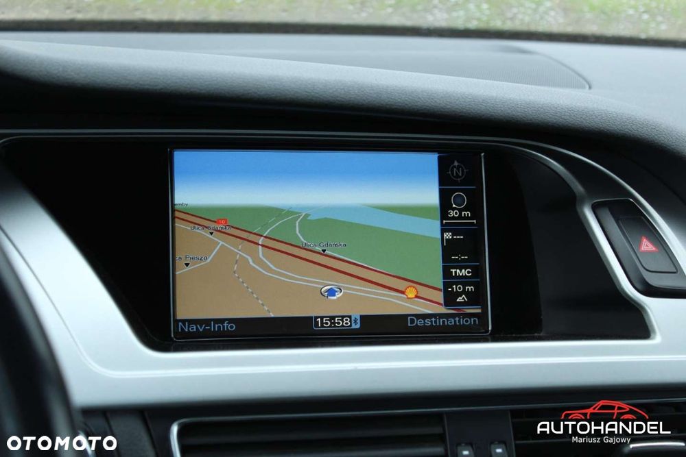 Audi A4 Limousine - 11