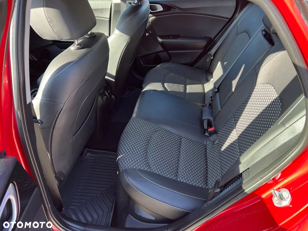 Kia XCeed - 22