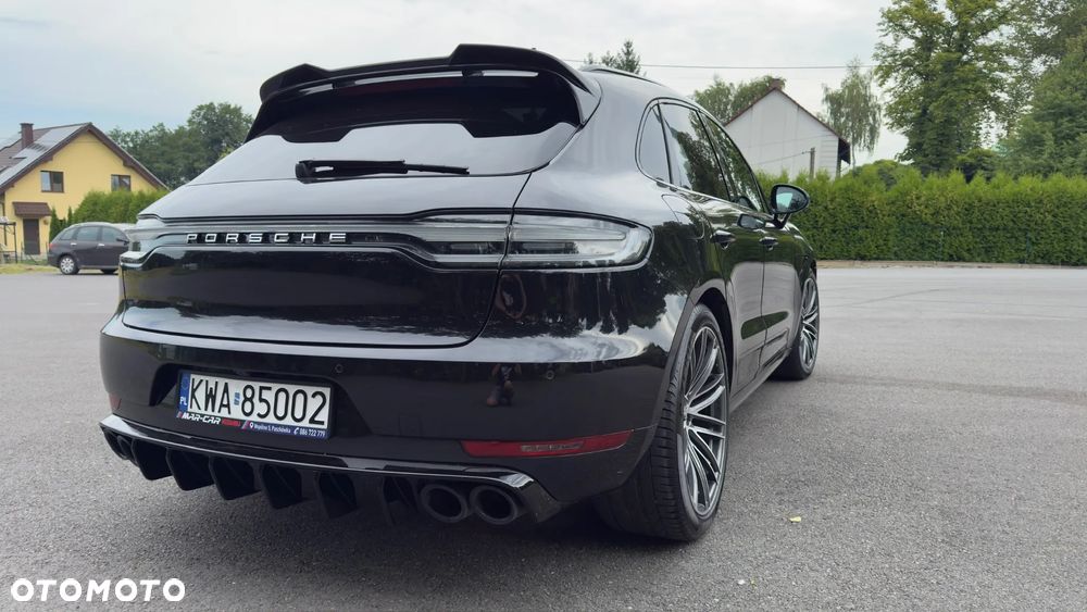 Porsche Macan Turbo - 12