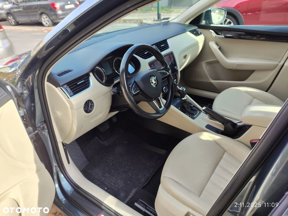 Skoda Octavia 2.0 TDI 4x4 L&K DSG - 5