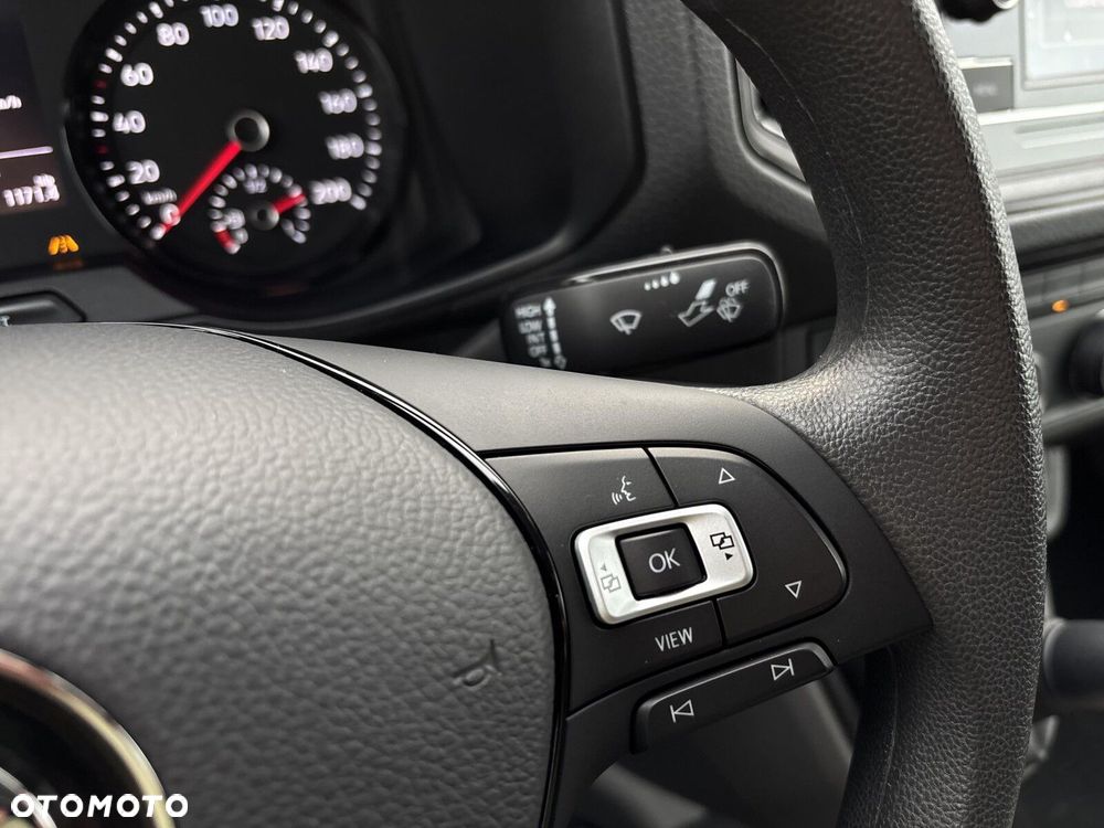 Volkswagen Crafter Furgon 4490 - 16