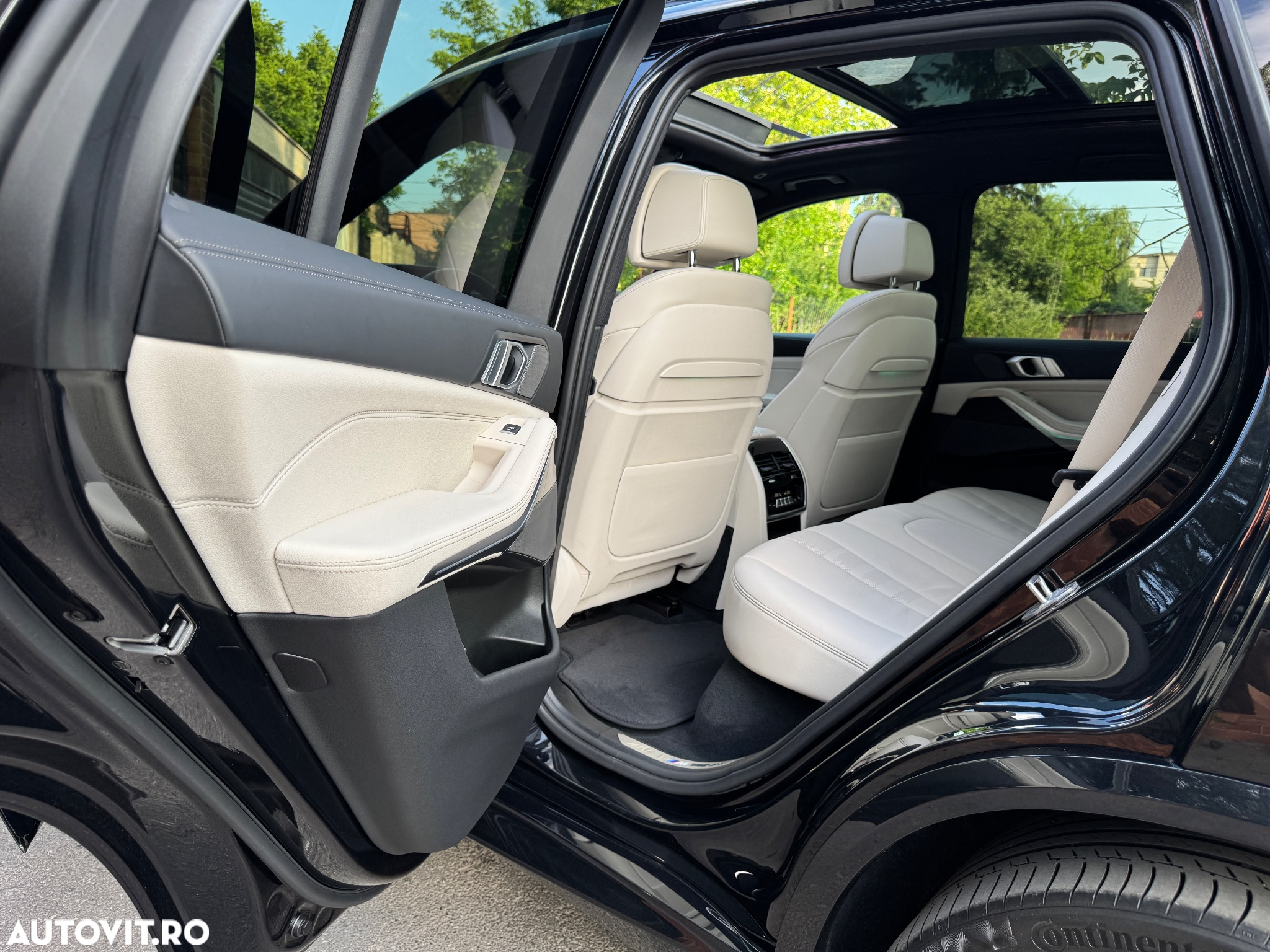 BMW X5 M M50d - 14