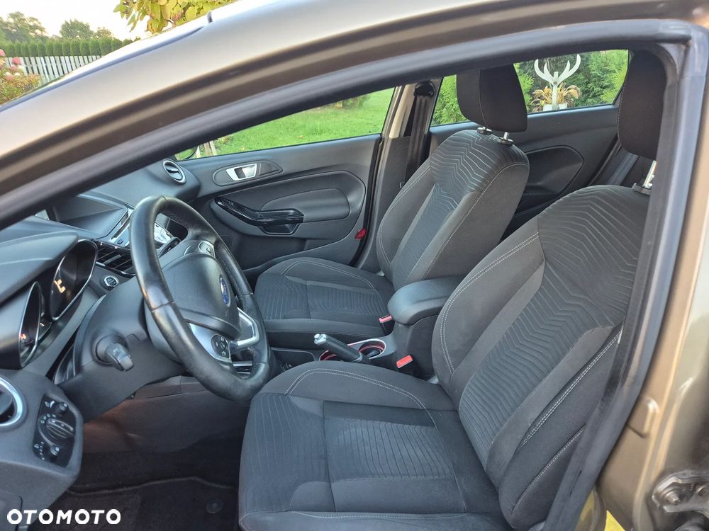 Ford Fiesta - 6