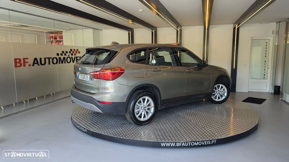 BMW X1 18 d sDrive Auto - 5