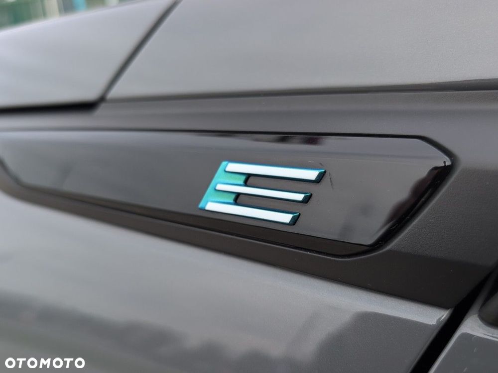 Peugeot 2008 54kWh GT - 27