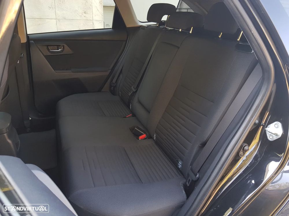 Toyota Auris Touring Sports 1.4 D-4D Comfort+Pack Sport - 29