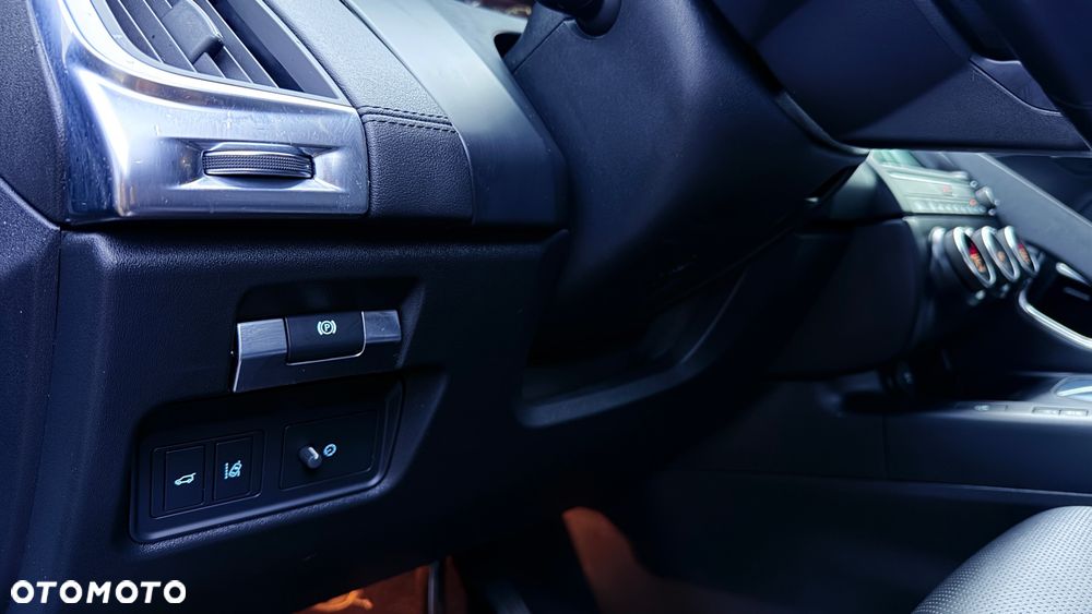 Jaguar E-Pace D240 AWD SE - 35