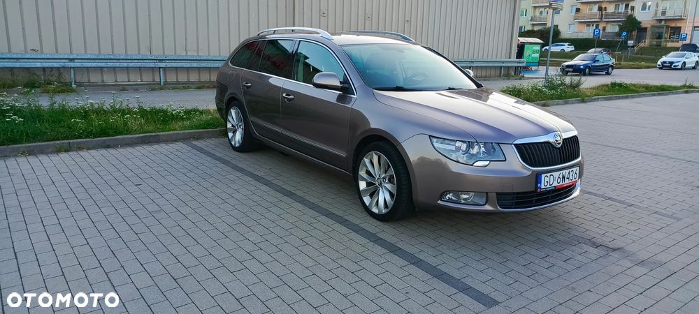 Skoda Superb 2.0 TDI Ambition DSG - 6