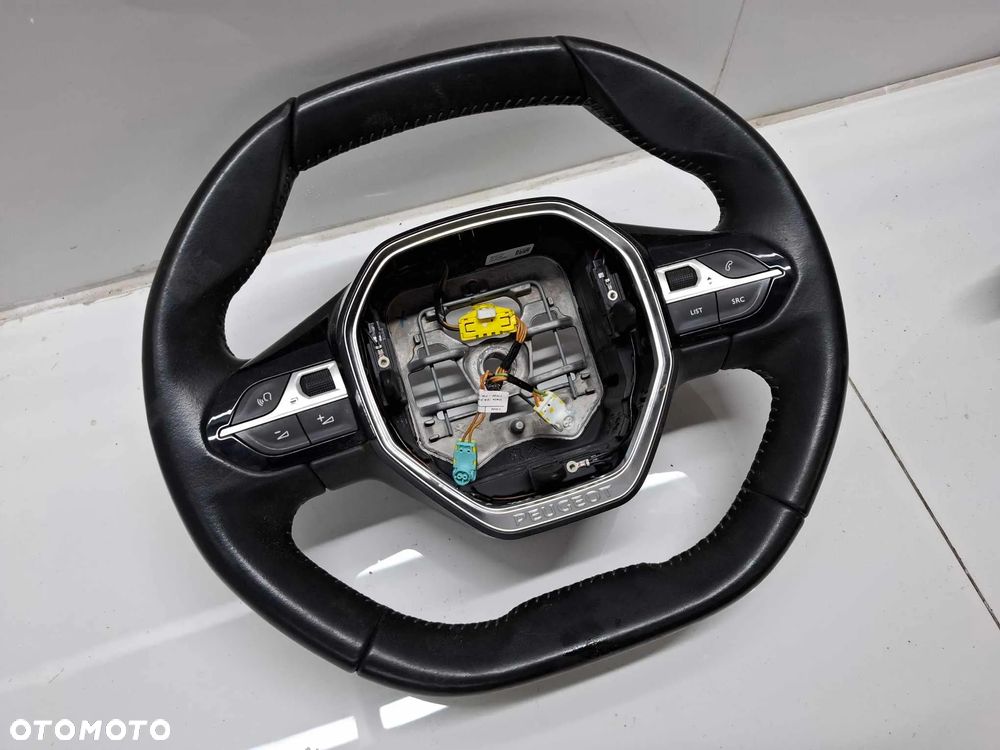 KIEROWNICA PEUGEOT 3008 II 2016- ŁADNA - 2