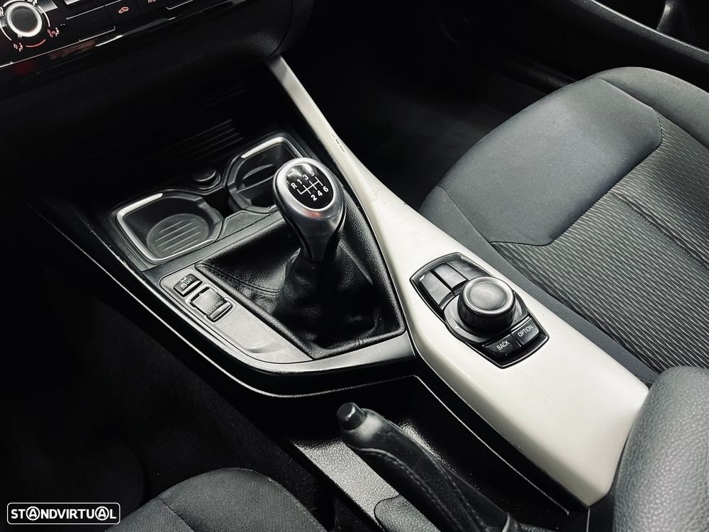 BMW 116 d EfficientDynamics - 21