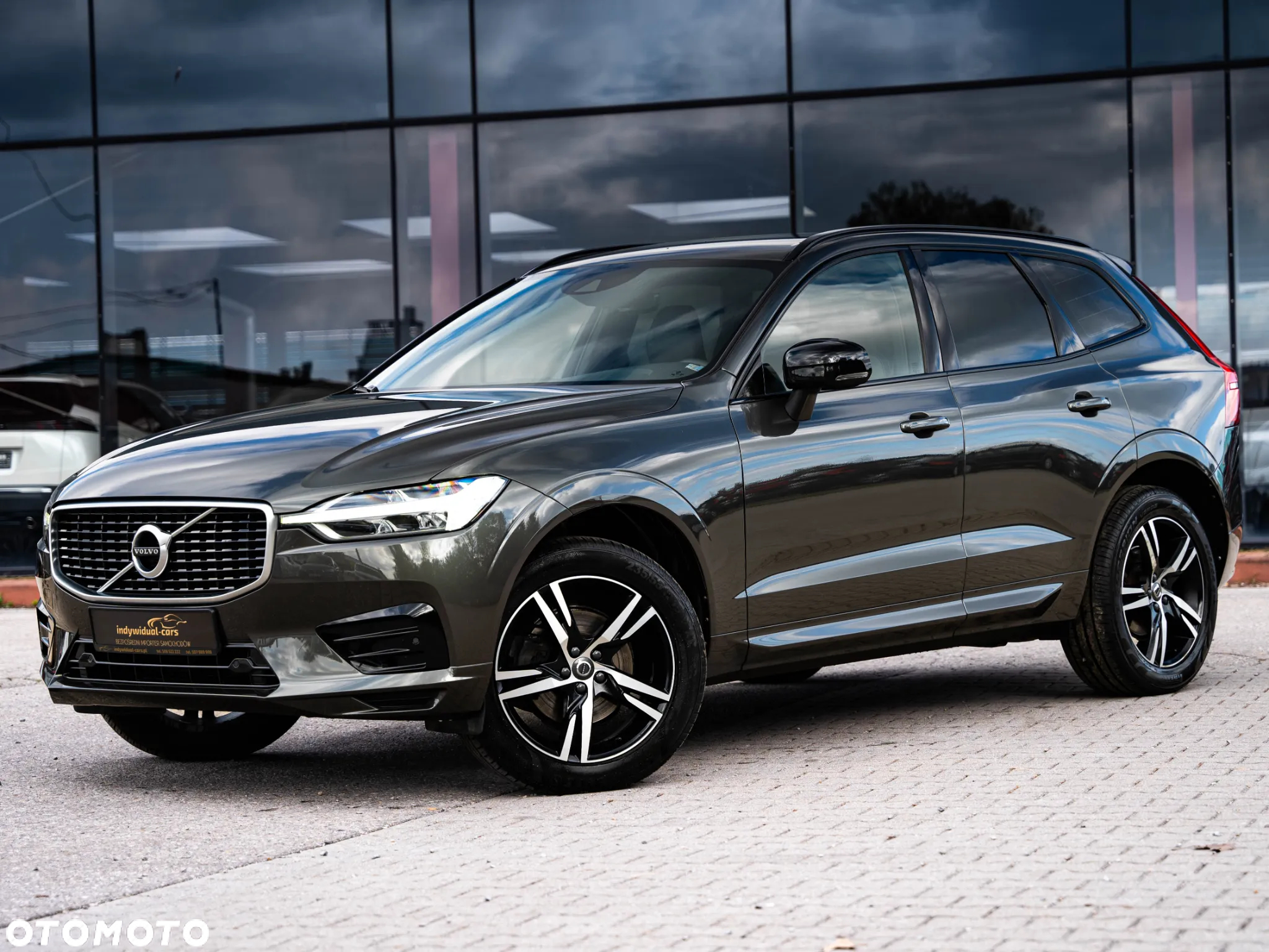 Volvo XC 60 D4 R-Design - 6