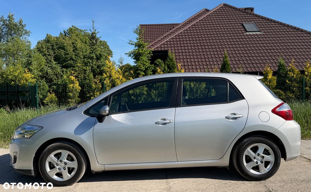 Toyota Auris 1.8 HSD Sol - 5