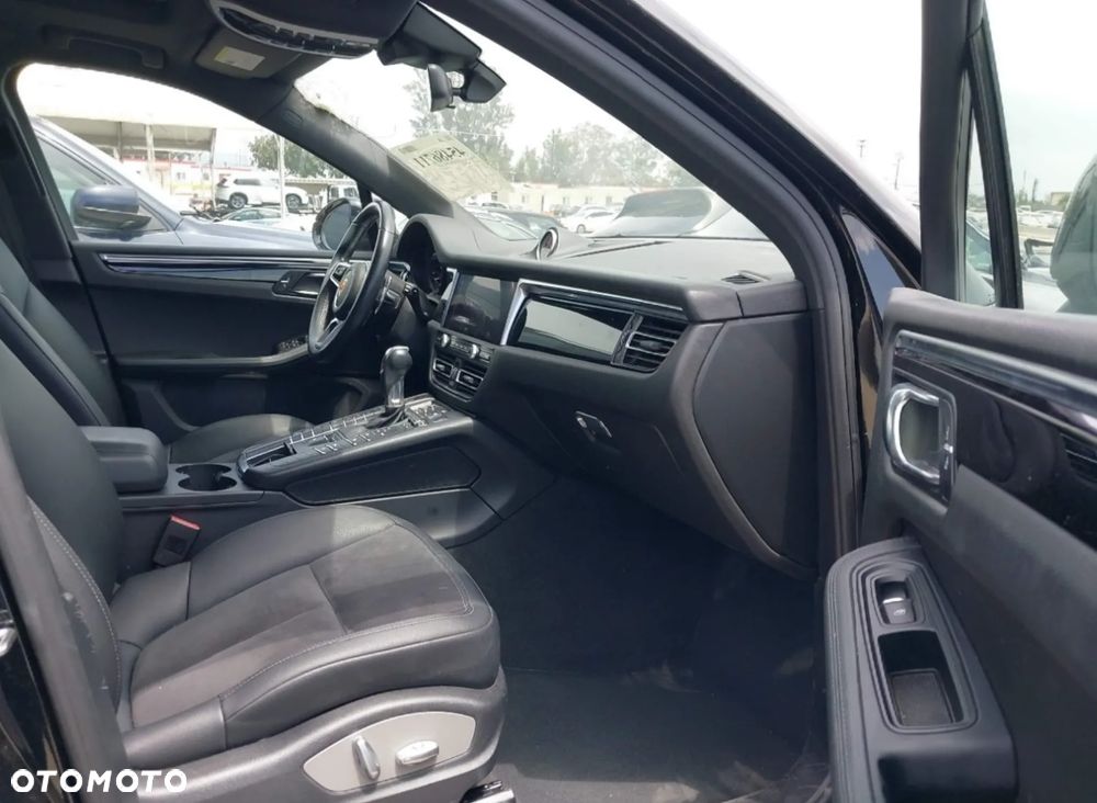 Porsche Macan Standard - 31