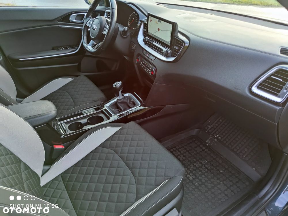 Kia Ceed 1.6 CRDi GT Line - 14