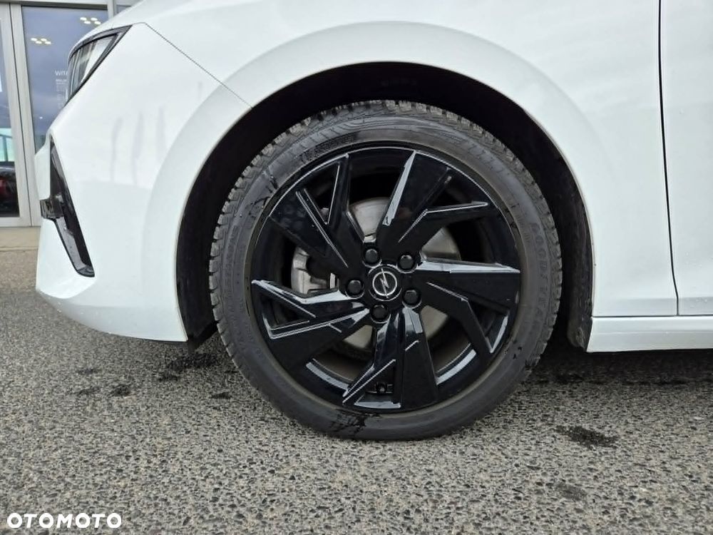 Opel Astra 1.2 T GS S&S - 11