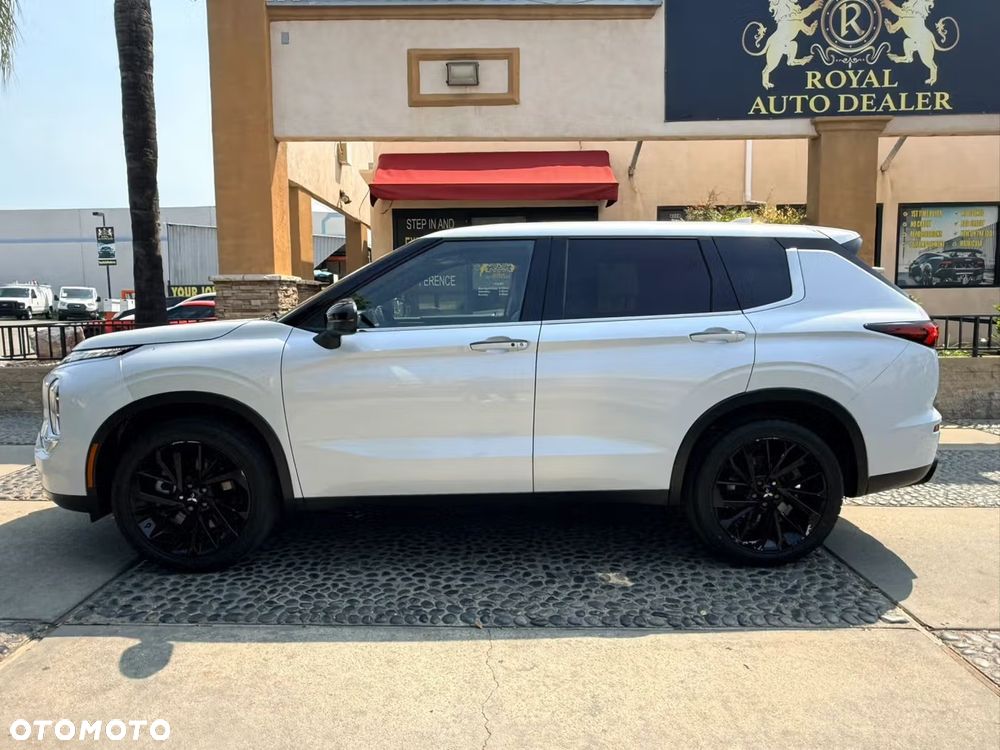 Mitsubishi Outlander - 6