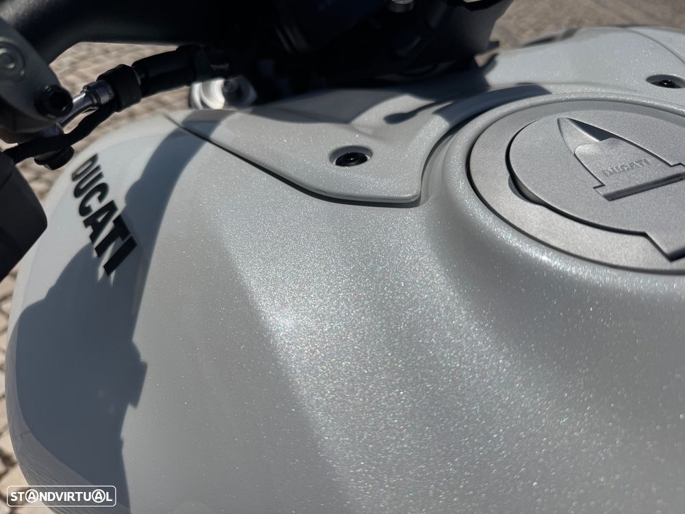 Ducati XDiavel V4 - 19