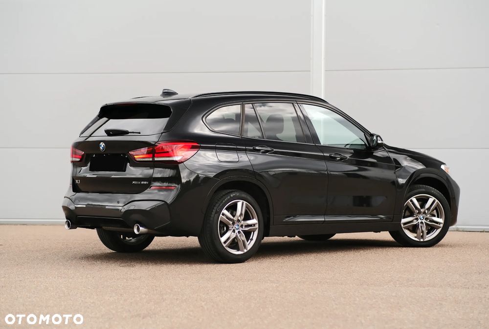 BMW X1 xDrive25i M Sport - 9