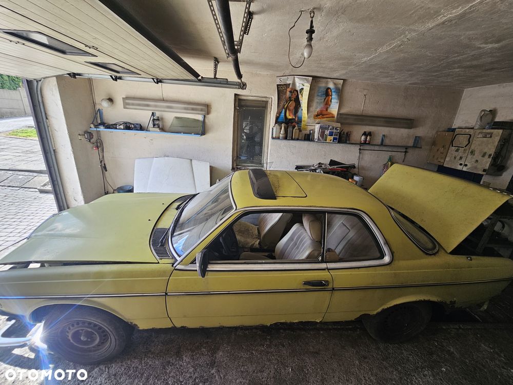Mercedes-Benz W123 - 6