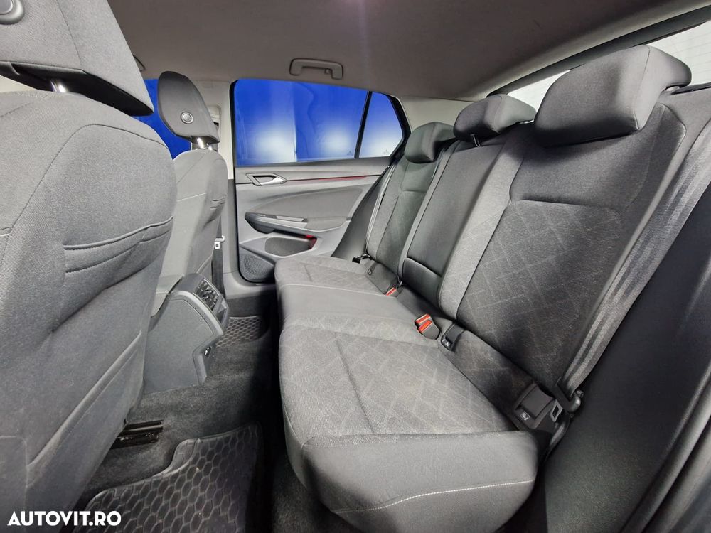 Volkswagen Golf - 27