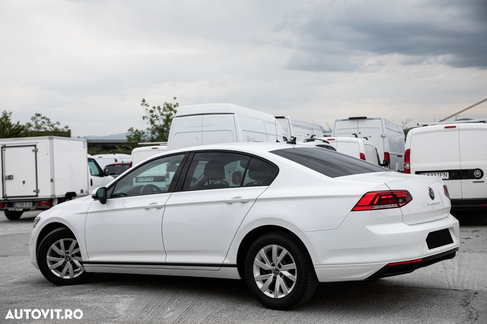 Volkswagen Passat 2.0 TDI DSG Comfortline - 4