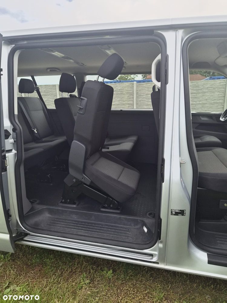 Volkswagen Caravelle - 7