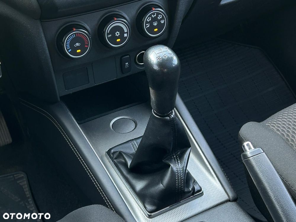 Mitsubishi ASX 1.6 Inform - 21