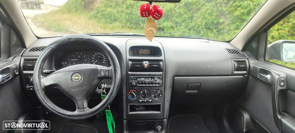 Opel Astra Caravan 1.4i 16V Club - 11