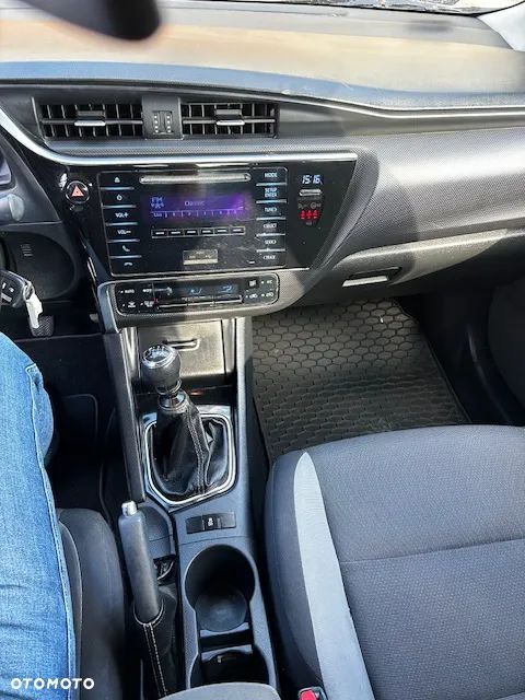 Toyota Auris 1.33 VVT-i Active - 18