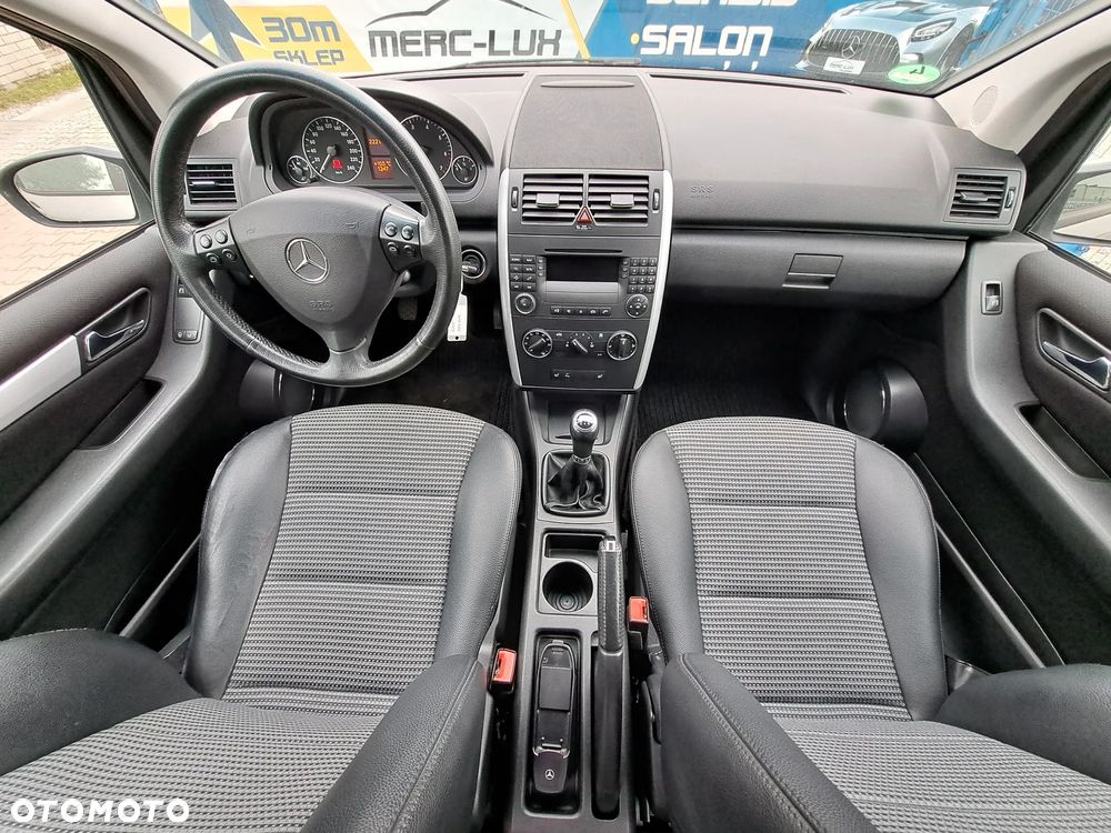 Mercedes-Benz Klasa A 200 Avantgarde - 9