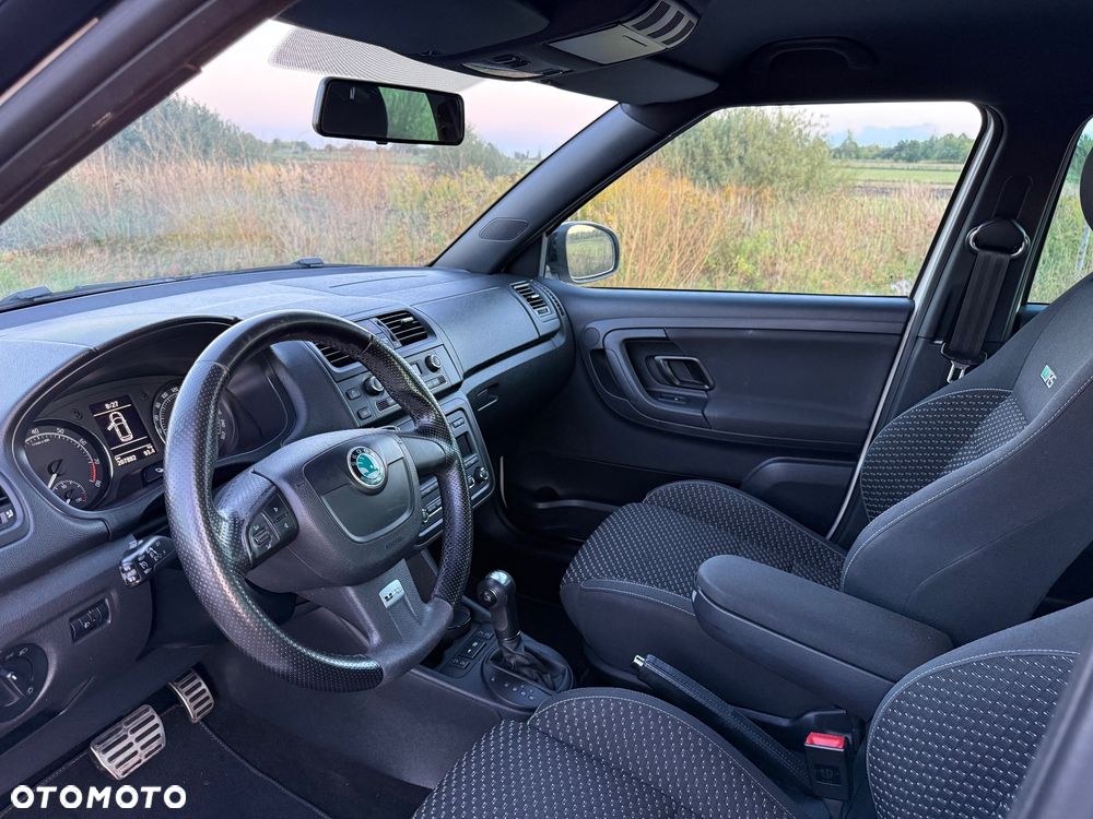 Skoda Fabia 1.4 TSI DSG RS - 11