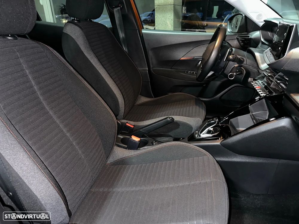 Peugeot 2008 1.2 PureTech Active Pack EAT8 - 9