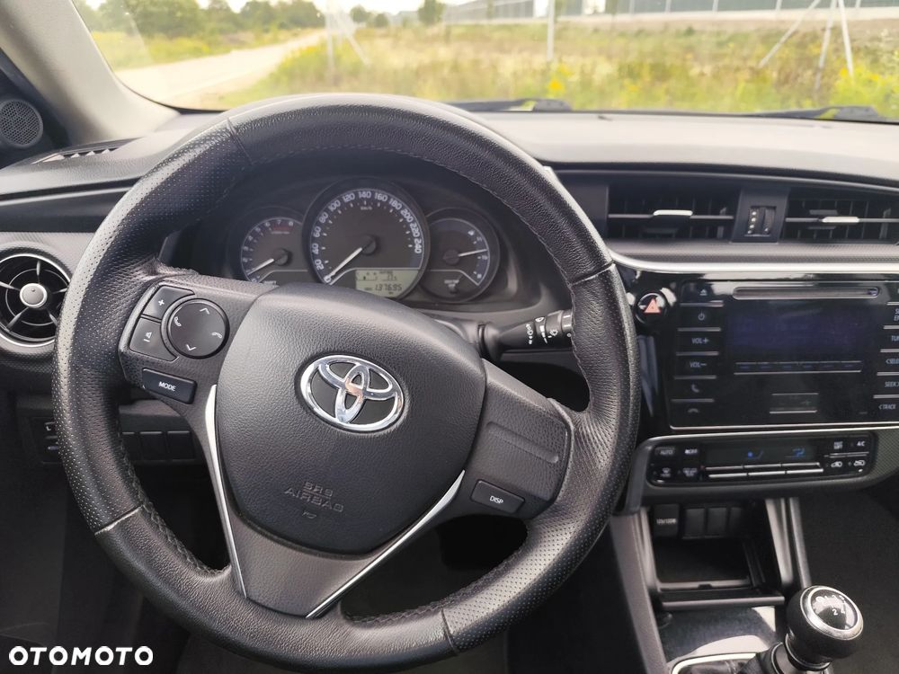 Toyota Auris 1.33 VVT-i Active - 25