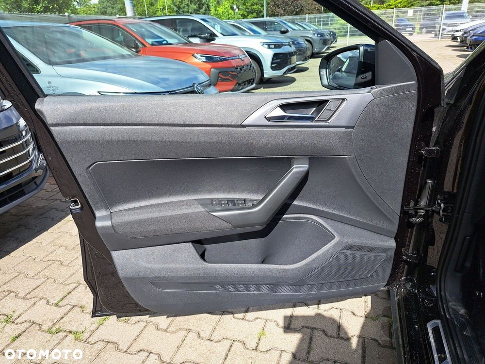 Volkswagen Polo - 11